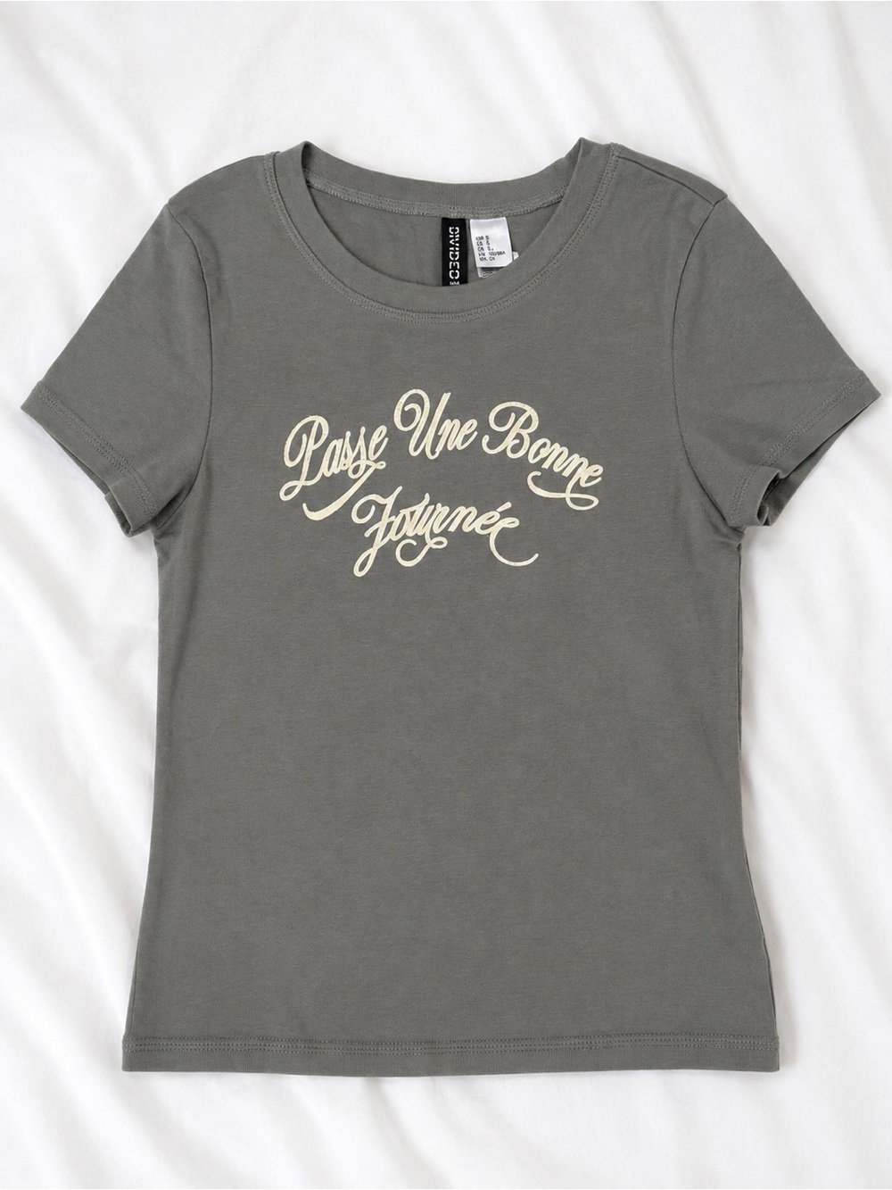 H&M Divided Short Sleeve Tee